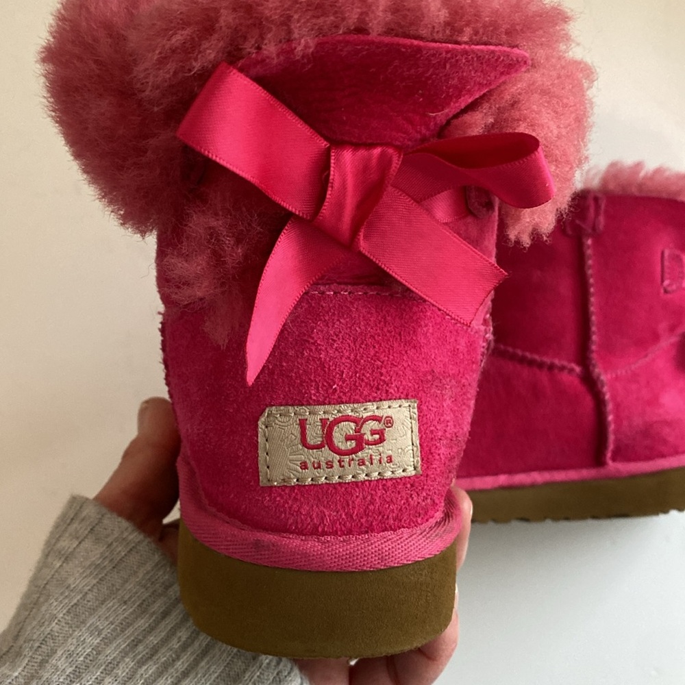 Ugg Pink/Magenta Furry Boots Kids Size 5-5.5 - Picture 5 of 13